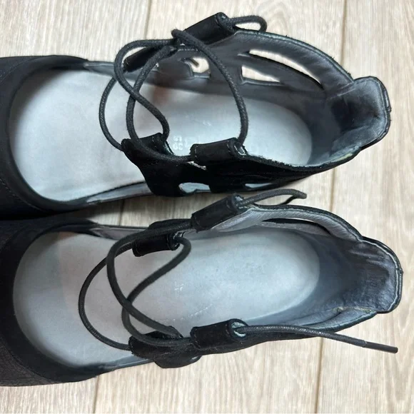 NAOT Kata Gladiator Tie Black Crackle Leather Closed Toe Comfort Sandals 39 US 8 - Picture 8 of 10